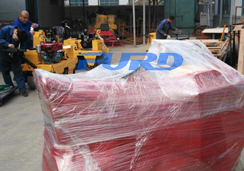 福瑞得機(jī)械座駕壓路機(jī)、手扶壓路機(jī)、灌縫機(jī)及時(shí)包裝發(fā)貨